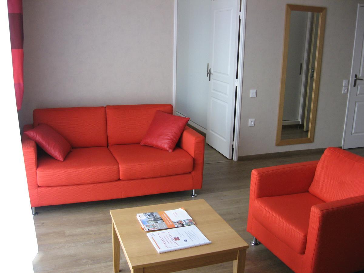 Domitys Le Parc Balsan Aparthotel Chateauroux Exterior photo
